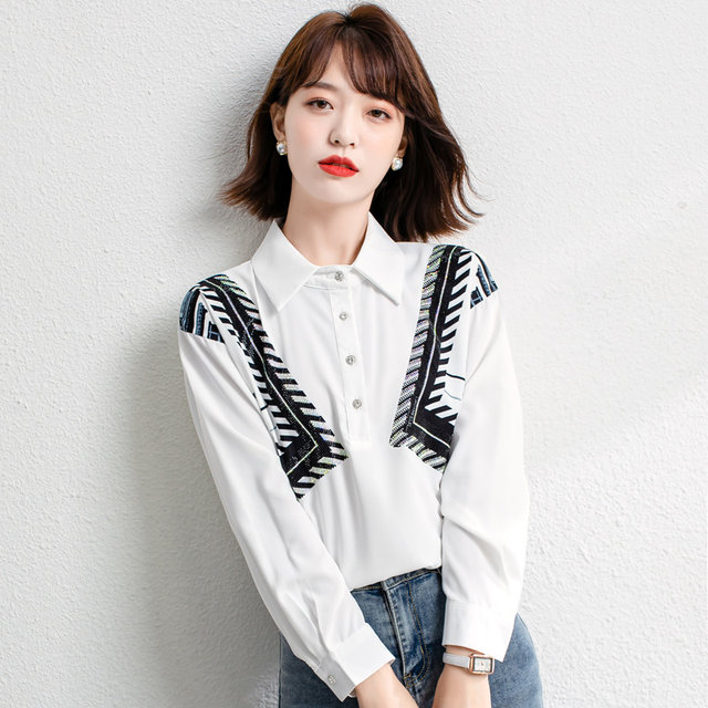 Spring clothing 2022 new fashion high-end chiffon shirts ladies popular temperament tops Western style small shirts early spring