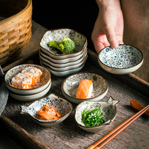 Japanese-style ceramic dish Plum blossom dish Hotel restaurant round flavor dish Mustard dish vinegar dish Soy sauce dish Seasoning butterfly