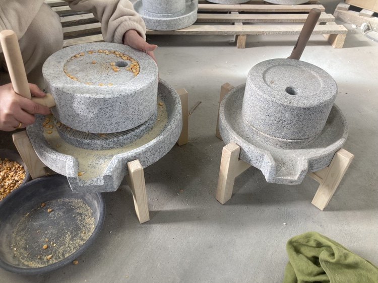 花岗岩石磨家用手推石磨石材复古磨豆腐磨盘机老式石雕磨盘-阿里巴巴