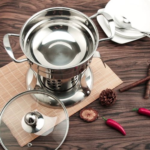 Одинокий маленький горячий винный вин с тонкой печью