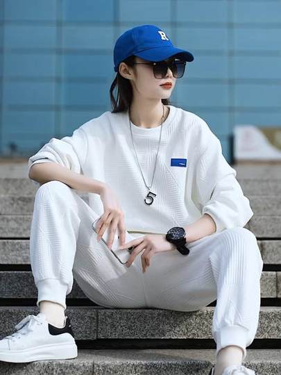 2025春秋季新款女士宽松休闲运动服套装高级感时尚减龄卫衣两件套