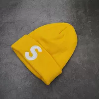 Большой S желтый