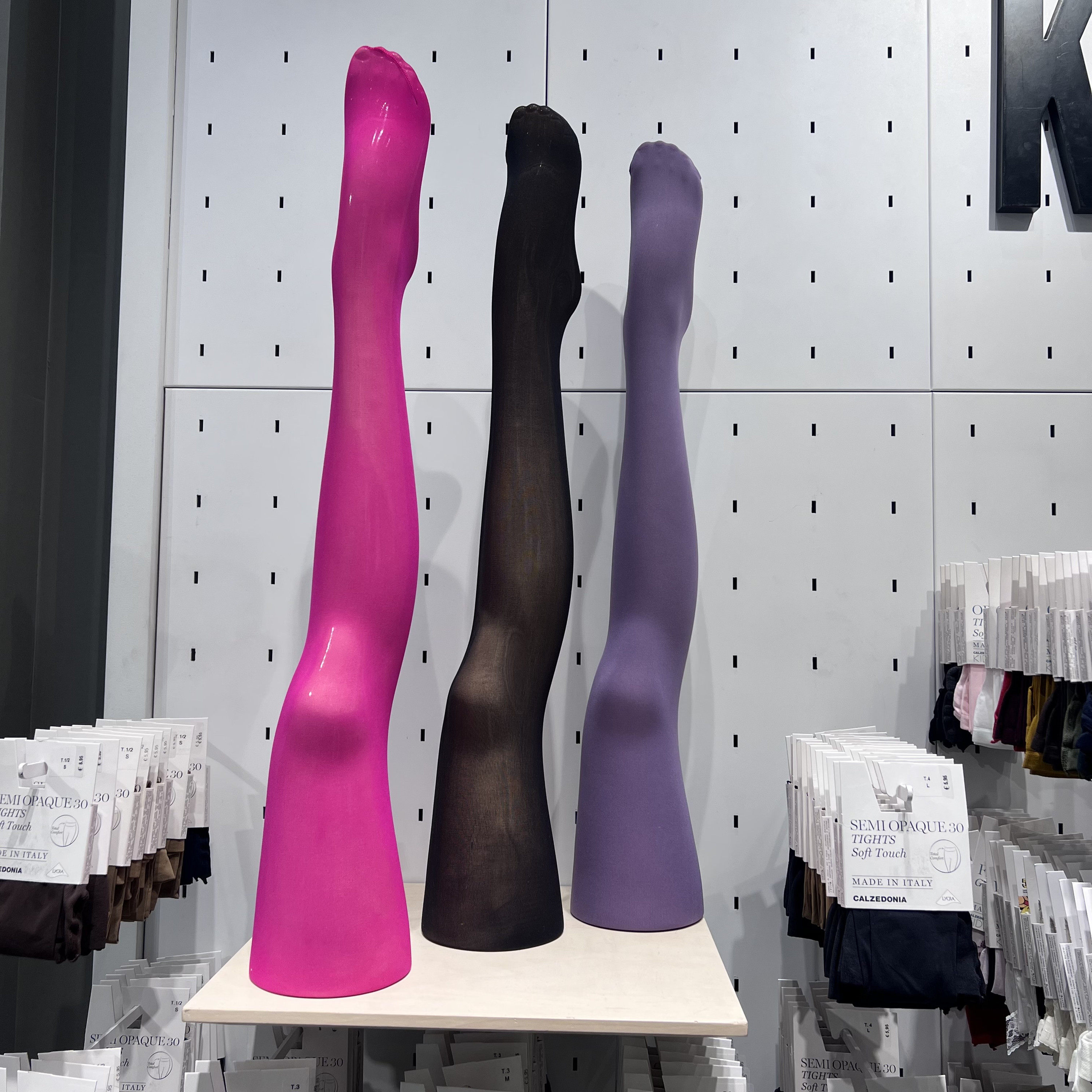 колготки / чулки дна 欧版正品calzedonia30d哑光微透连裤袜百搭纯色高弹力多色mic049