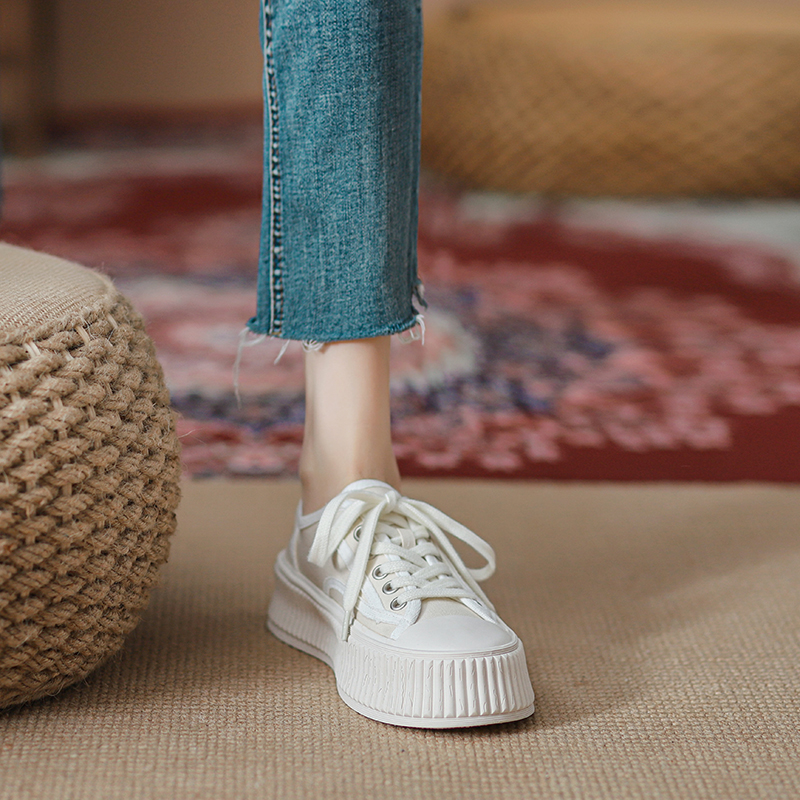Xiaoxiangfeng thick-soled biscuit shoes women's 2022 new all-match small white shoes canvas shoes student heightening casual sneakers