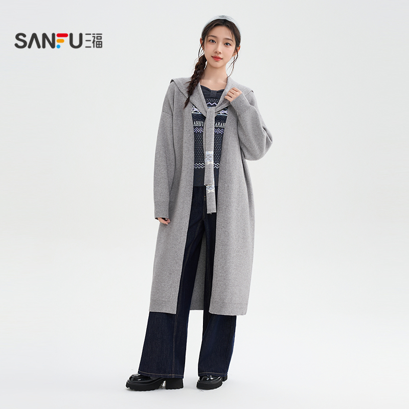 5667奶奶灰女士披肩外套：编织工艺中的舒适新美学