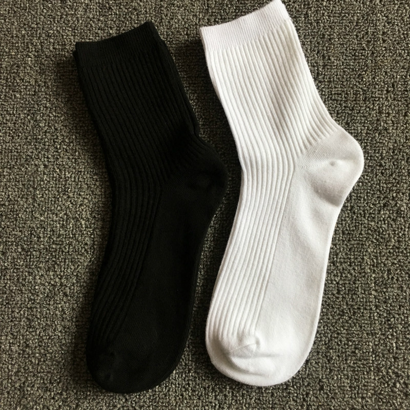 10 pairs of 35 yuan white double needle socks cotton middle barrel black socks men and women trend versatile Korean version of the student socks