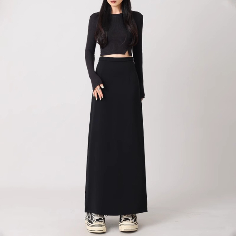Very Stylish Plus-Size Black Woolen Skirt for Women, High-Waisted, Slimming, with a Back Slit, Straight Long Skirt Very Stylish Plus-Size Black Woolen Skirt for Women, High-Waisted, Slimming, with a Back Slit, Straight Long Skirt