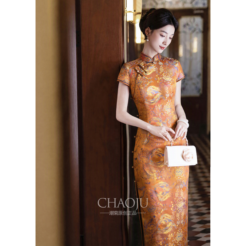 Trendy Chrysanthemum Song Brocade Cheongsam Silk High-End Long Dress for Mother-In-Law Wedding Banquet 2026 New Model Elegant and Youthful