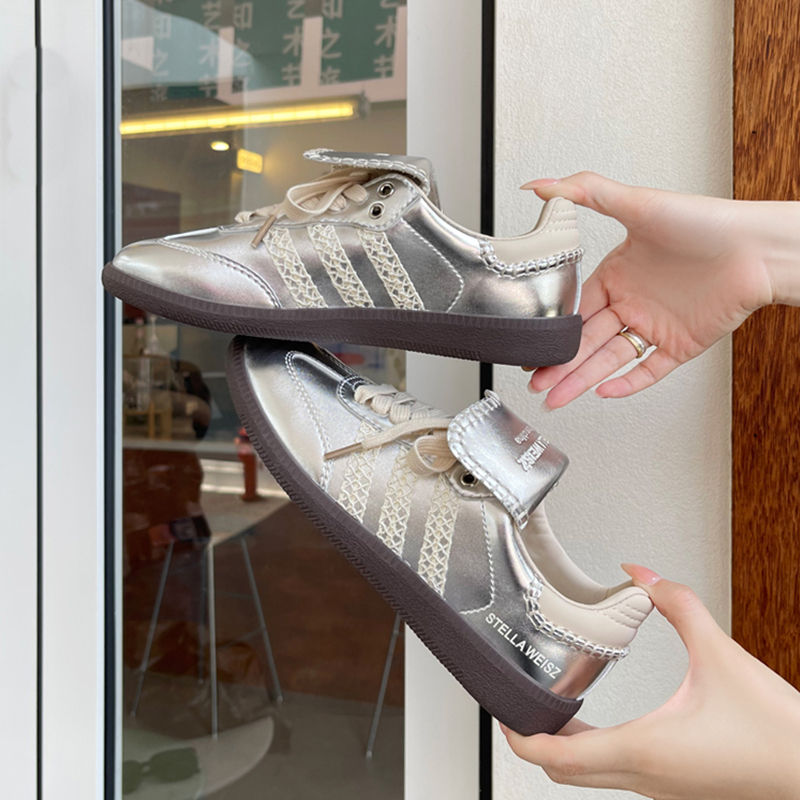 Little Lamb Light Luxury Collaboration Liquid Silver Ballet Training Shoes for Women 2026 New Spring Style Sports Casual Retro Sneakers
