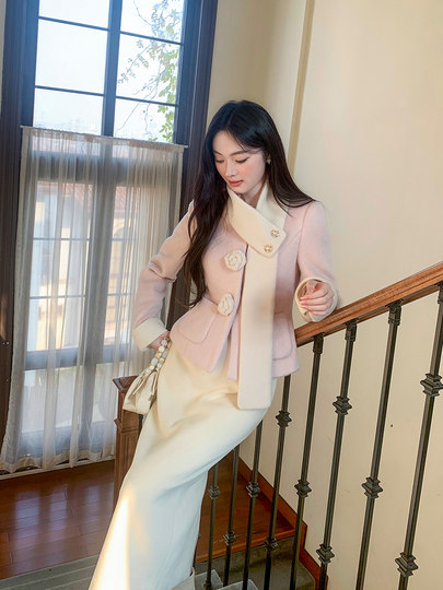 Gertcorel2025 New Winter French Style down Jacket Wool Coat Half Skirt Gentle Suit for Women