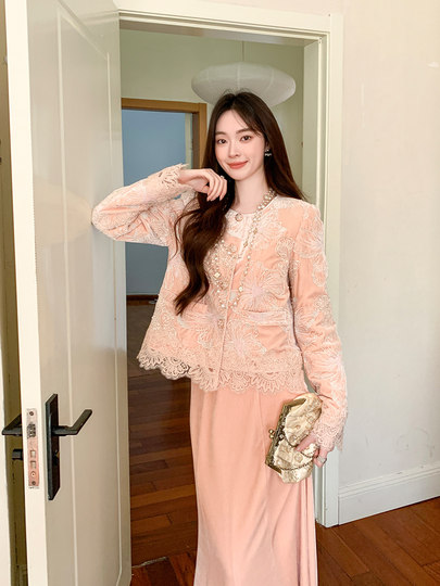 GERTCOREL2025 nuevo invierno nuevo estilo chino industria pesada terciopelo noble chaqueta acolchada traje de algodón para mujeres