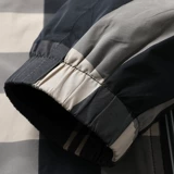 Тонкая осенняя куртка для отдыха с капюшоном