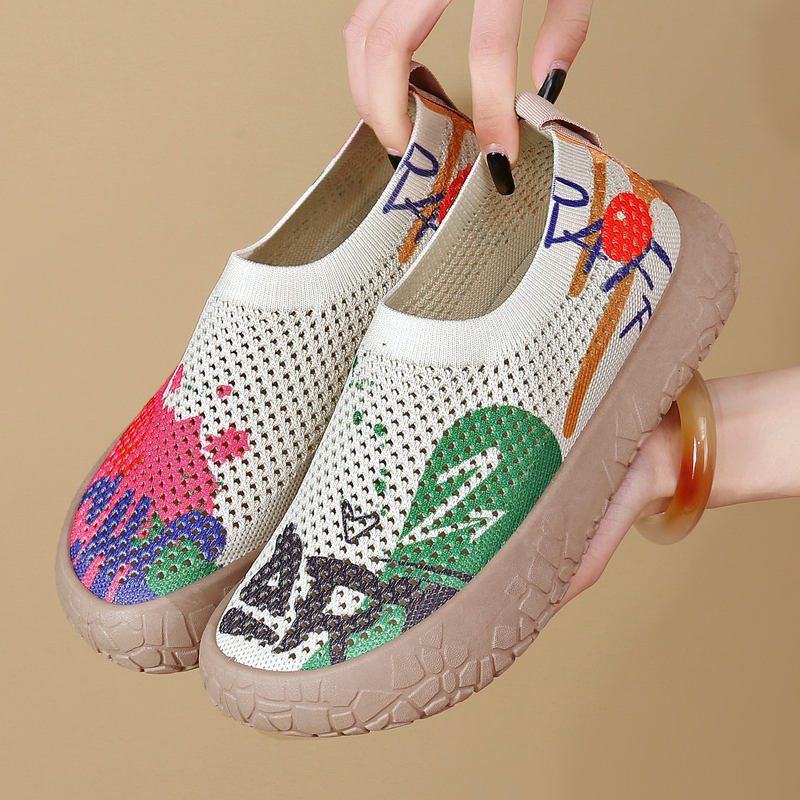 2026 Summer New Women's Shoes, Soft-Soled Lightweight Graffiti Outdoor Sports Shoes, Painted Travel Shoes, Large Size Women's Mesh Shoes