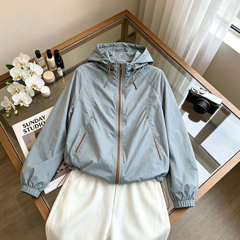 Korean Fashion Women's Summer Design Thin Breathable Cool Zipper Hooded Sun Protection Jacket Trendy Top
