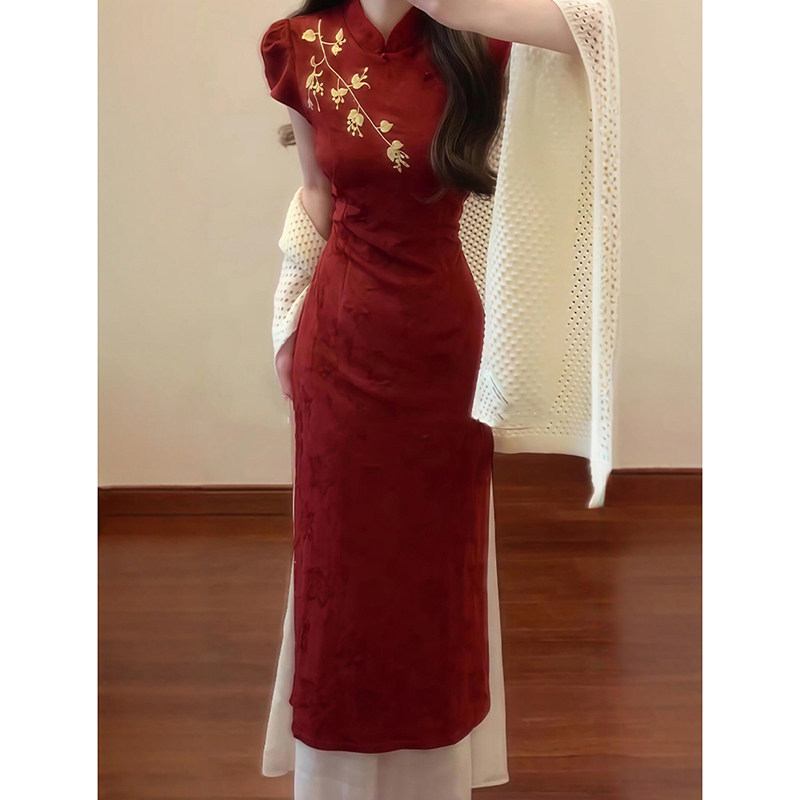 New Chinese-Style Retro Red Cheongsam for Women, Summer 2026 New Model, Elegant and High-End Embroidered Faux Two-Piece Dress New Chinese-Style Retro Red Cheongsam for Women, Summer 2026 New Model, Elegant and High-End Embroidered Faux Two-Piece Dress