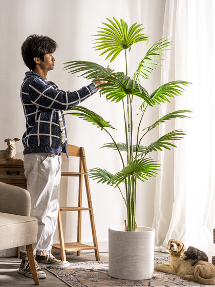 Large Artificial Palm Tree with Fan-Shaped Leaves, Floor-Standing Potted Plant, Fake Tree, Green Plant, Indoor Living Room Landscaping Decoration Ornament