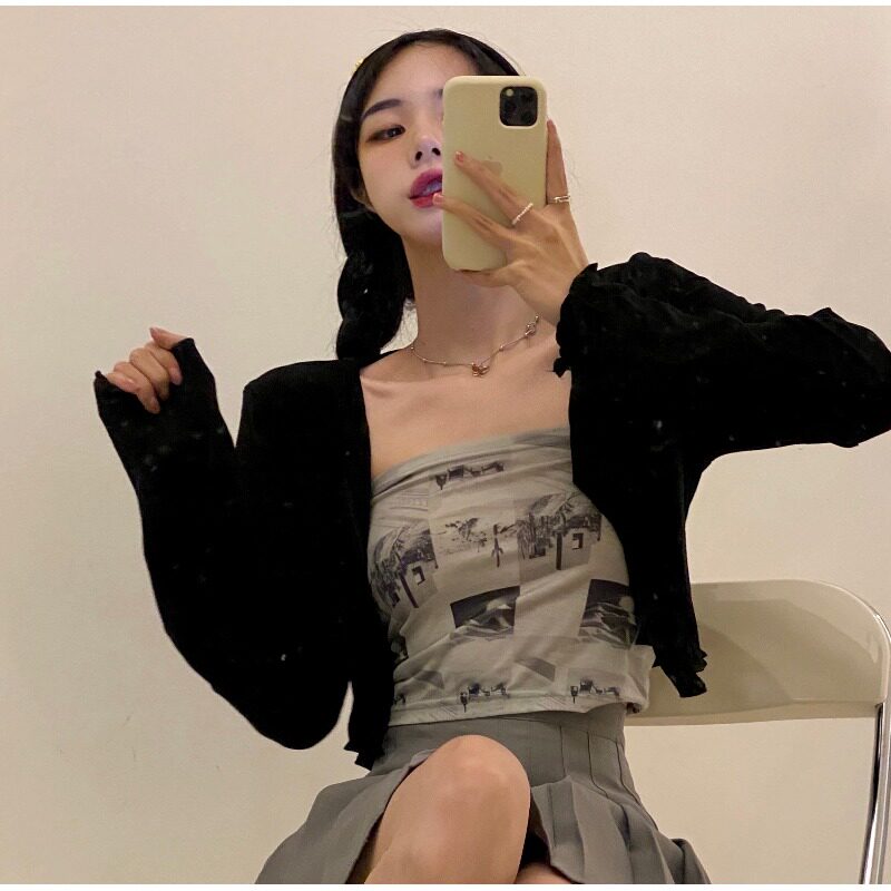 Short knit cardiovert jacket woman 2022 spring new body black outer lap slim fit hot girl with long sleeve blouse summer