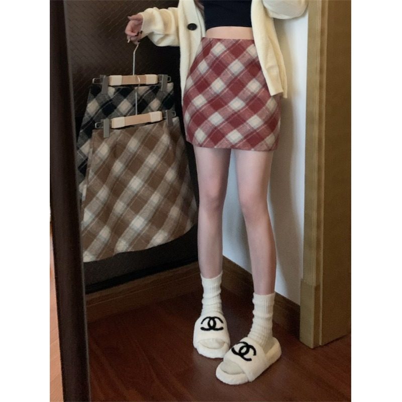 Half-body dress 2023 new female autumn-style plaid fur with high waist red small sub-a hip skirt short skirt skirt-Taobao