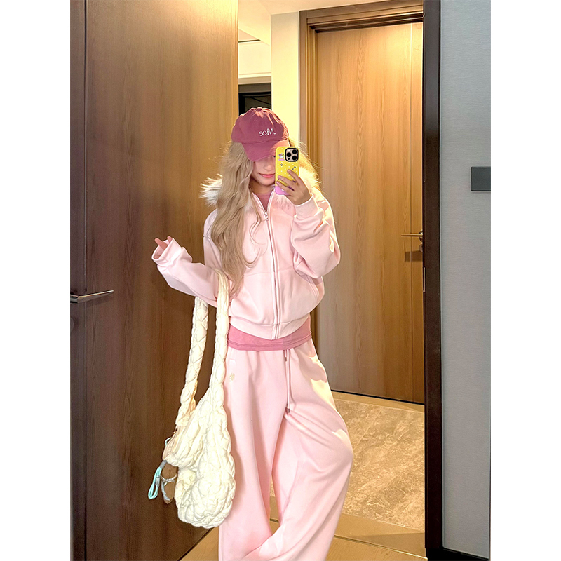 Spring Sports Suit for Women, Pink, Complete Set with Zip-Up Sweatshirt, Wide-Leg Pants, Loose Fit, Plus Size, Two-Piece Trendy Set Spring Sports Suit for Women, Pink, Complete Set with Zip-Up Sweatshirt, Wide-Leg Pants, Loose Fit, Plus Size, Two-Piece Trendy Set