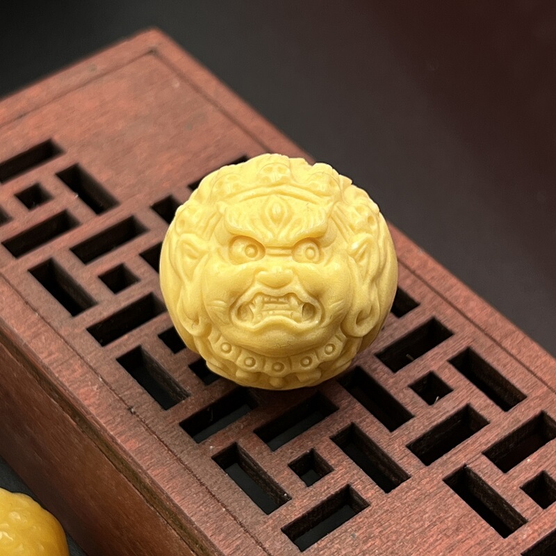 Burmese Yellow Dakekaitian Yellow Wealth God Loose Beads Round Beads Top Waist Beads Raw Ore Star and Moon Coconut Seed Vajra Buddhist Accessories Prayer Beads