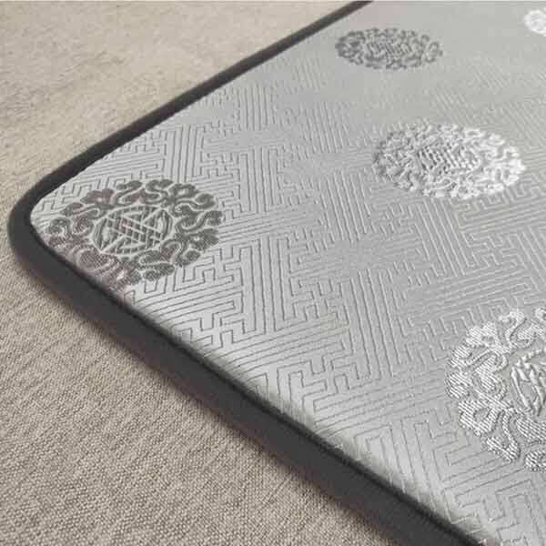 Brocade satin big worship mat worship Buddha home kowtow big head pad worship Buddha mat kneeling worship mat worship repentance mat meditation mat thickened