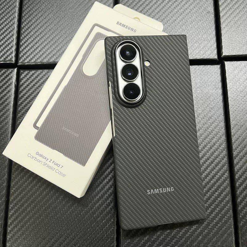 Suitable for Samsung Zfold7 Kevlar Pattern Official Matching Protective Case W26 Ultra-Thin Carbon Fiber Texture Zfold7 Comes with Tempered Film High-End Luxury