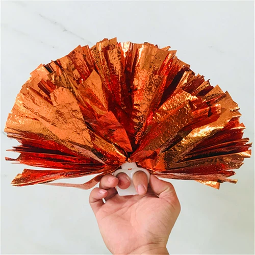 La La Flower Ball Auangrala Team, держащая цветы La La La La La La La Late Dance Performance Color