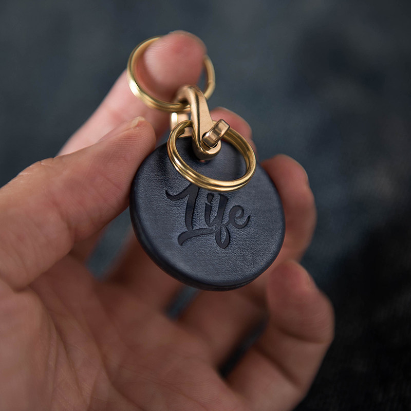 Exquisite couple lucky pendant handmade leather solid brass horseshoe buckle car keychain