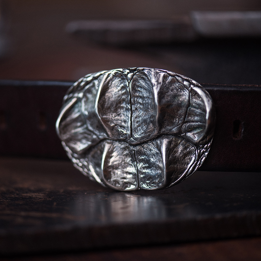 San Rock Wild Beauty Hand casting stereo relief naturally old white copper button small luxury belt