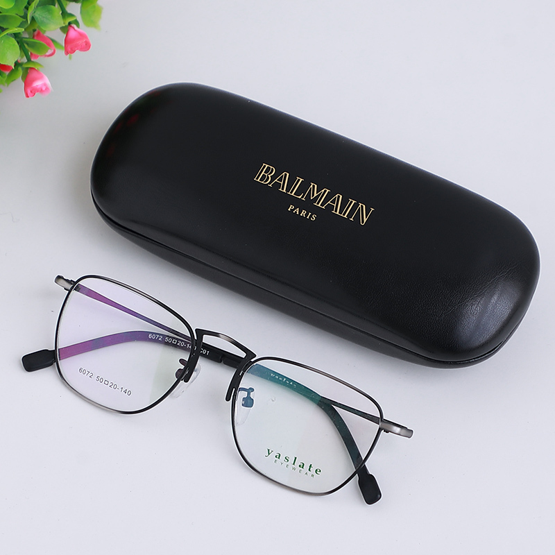 Glasses Case Iron Box Large Box Foreign Trade Black Myopia Glasses Case for Men Convenient Anti-Pressure Student Leather Large Size Comes with Lens Cloth Glasses Case Iron Box Large Box Foreign Trade Black Myopia Glasses Case for Men Convenient Anti-Pressure Student Leather Large Size Comes with Lens Cloth