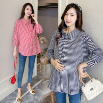 Go out pregnant women 2021 new plaid shirt spring and autumn Korean loose mid-length pregnant women loose long-sleeved top