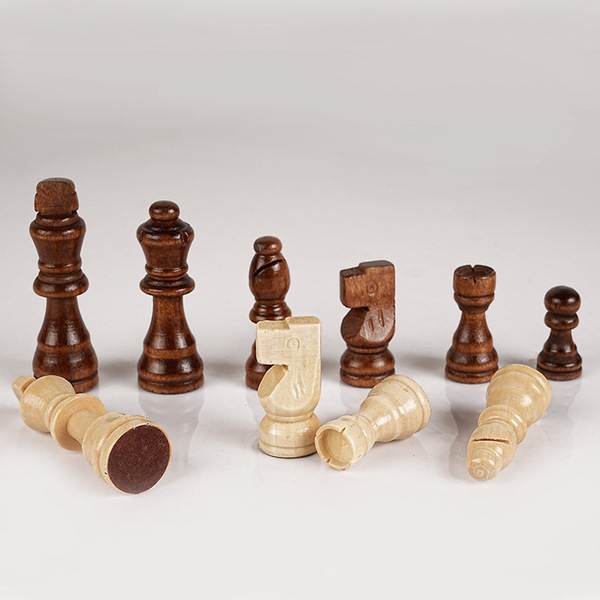 Solid Wood Chess Pieces International Chess Set Accessories 1.5 2 2.5 3 Inch Sizes