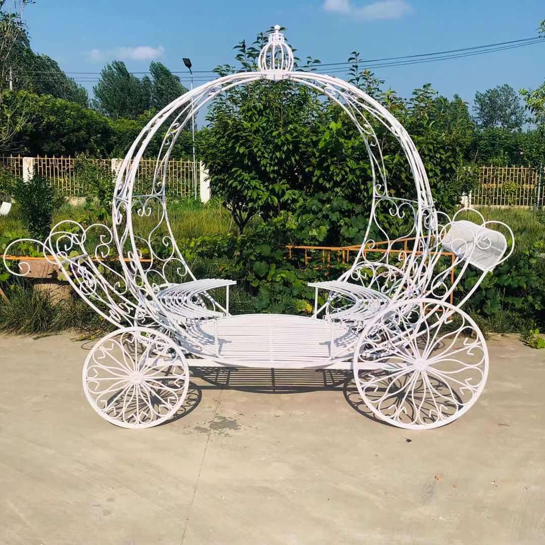 铁艺南瓜马车：穿越时空的浪漫载体