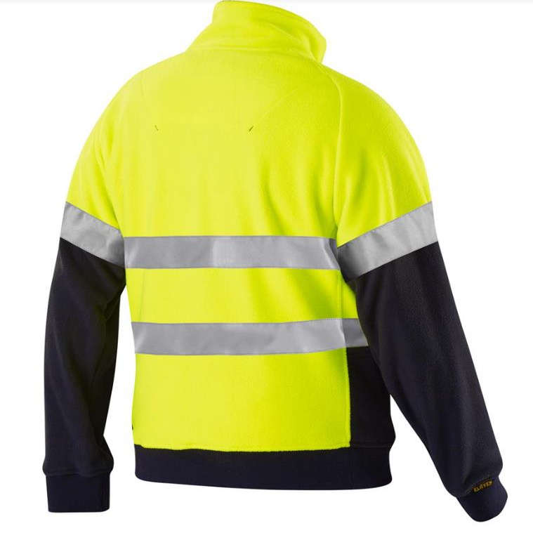 潮流前线：2025美军风军迷反光卫衣，倒三角美学与功能并存