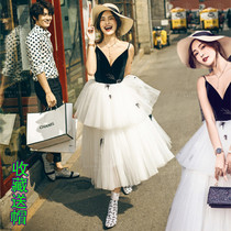 Photo studio theme costume couple photo Street Shoot wedding dress location tour sling dress veil art photo V-collar dress