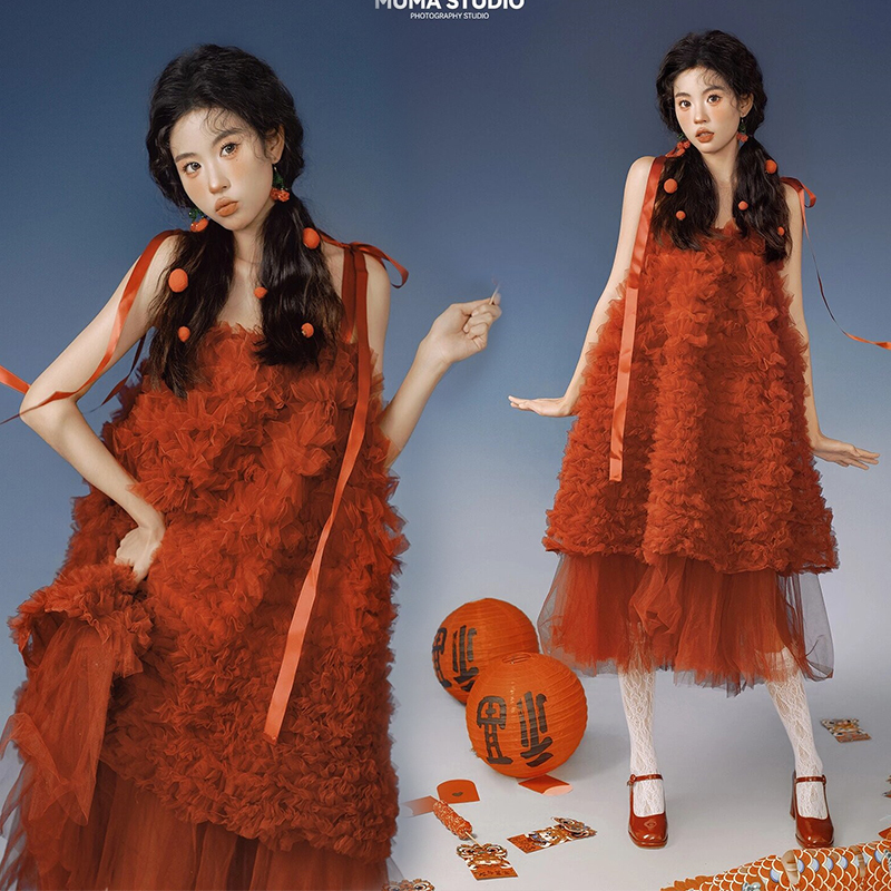 Photo Studio New Red Gauze Skirt Girl Christmas Photo Theme New Year Personal Birthday Art Photo Photo Photography Clothing