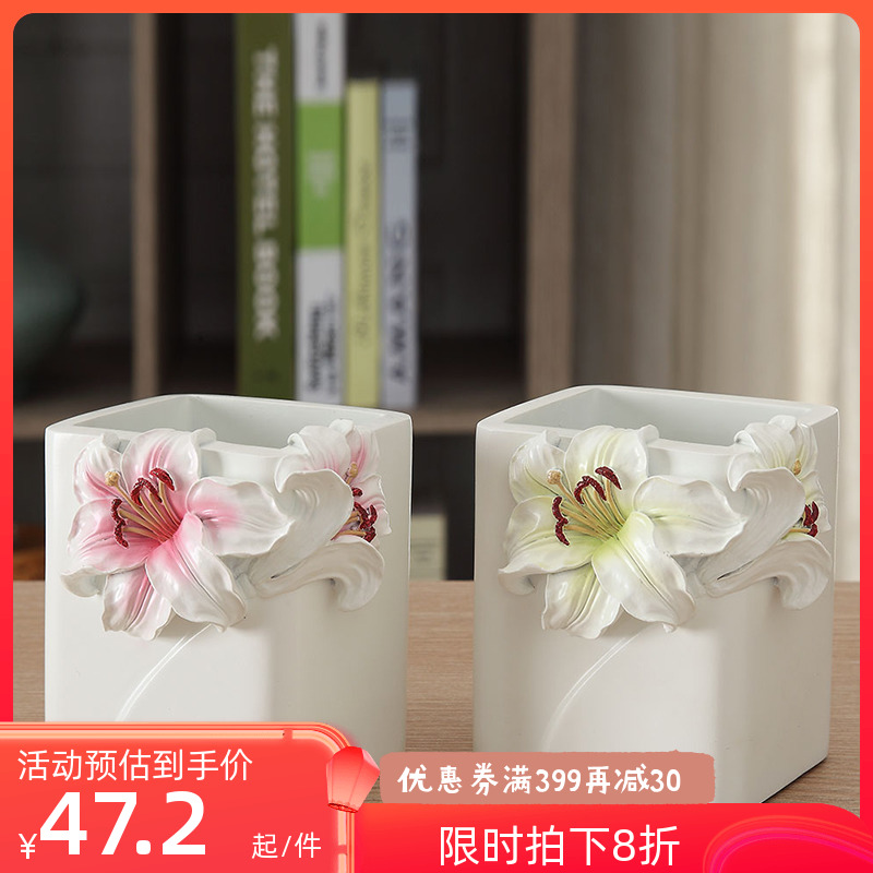 Makeup brush brush brush collection box creative fashion cute pen desktop stationery debris widgeting desk