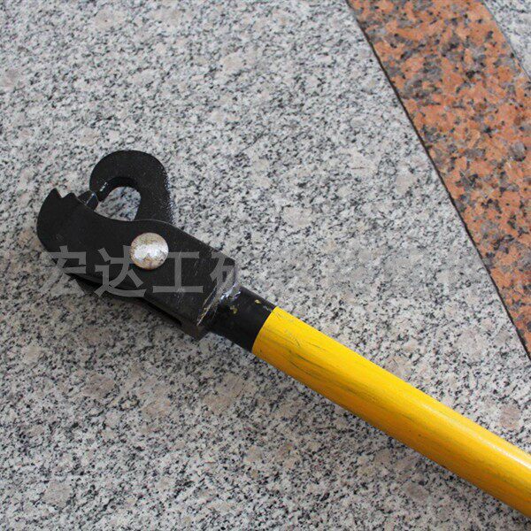 Three-type elastic bar wrench III-type elastic bar disassembly special wrench pull hook hook wrench railway tool