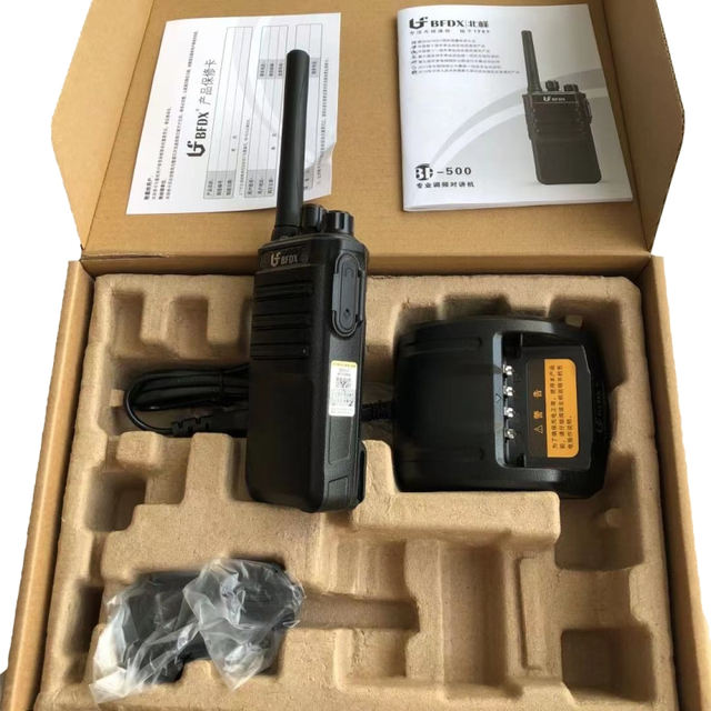 Beifeng Bf-500 Walkie-Talkie for Civilian Use, Handheld Intercom for Construction Sites, Compact with Clear Sound Quality, New Handheld Radio for Hotels