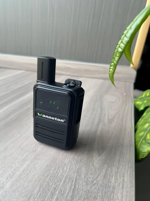 One-Button Frequency Matching Walkie-Talkie, Compact New Model, Lightweight, High Volume, Long-Distance Outdoor Construction Site Command Handheld Radio