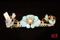 (Embellished with Baiqiu - Daya Aesthetics) Qing Dynasty point green pearl hair ornaments kingfisher feathers antiques