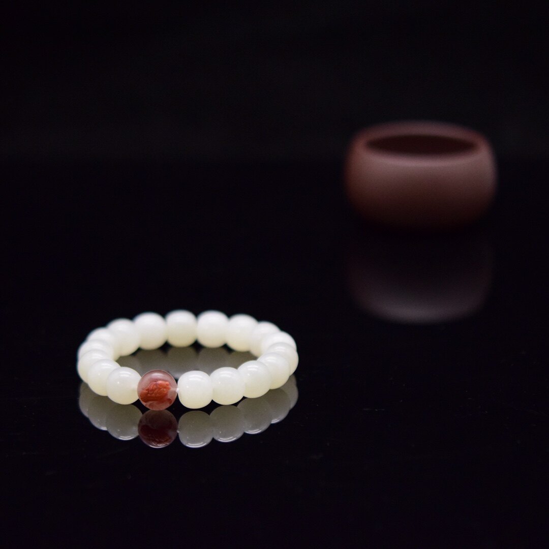 (Support re-inspection) Xishi Xinjiang Hetian Jade YuTian Mutton Fat Jade Old-type Bead Bracelet