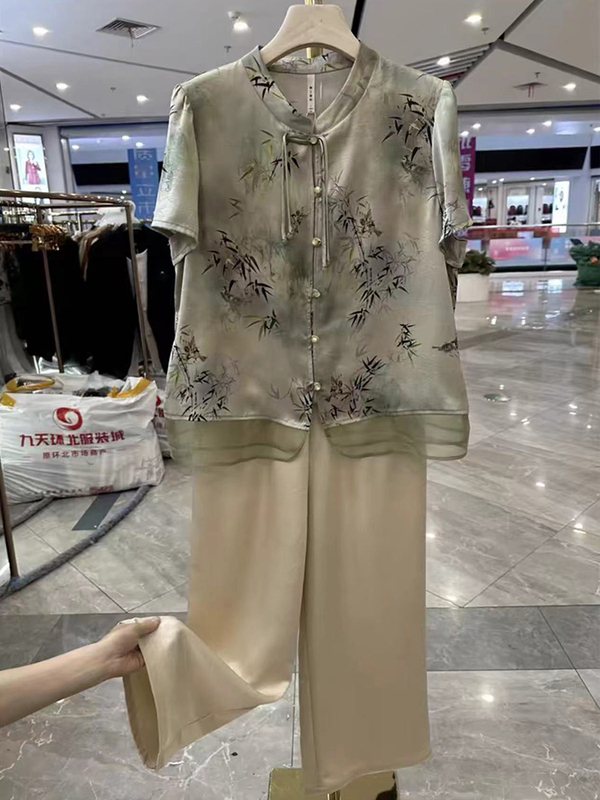 New Chinese-Style Tencel Tops for Mothers, Elderly Women's Clothing, Summer New Fashionable Middle-Aged and Elderly Women's Pants Suits
