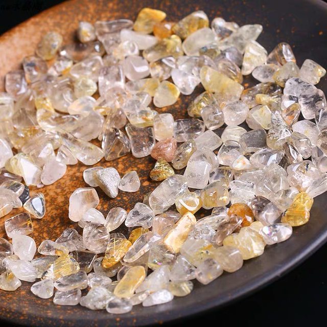 ຄຸນະພາບສູງ fidelity blonde crystal gravel ຫີນດິບ ore demagnetized ແກນຜົມ stone decoration ຕູ້ປາລຸ່ມຫີນ ການຂົນສົ່ງຟຣີ
