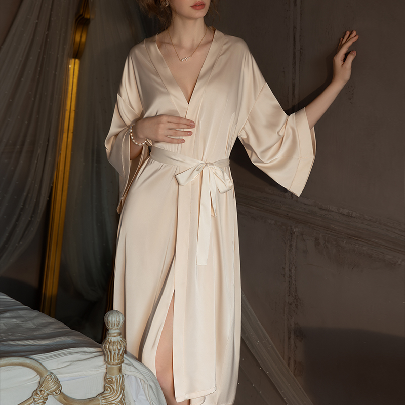 Forced to Sell Sexy Red Long Silk Nightgown, Silk Wedding Dressing Gown, Bathrobe, High-End Silk Nightgown for Women Forced to Sell Sexy Red Long Silk Nightgown, Silk Wedding Dressing Gown, Bathrobe, High-End Silk Nightgown for Women