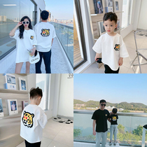 Fried Street 2022 Parent-child Mother and son loaded with ocean gas Xias new family of three Korean childrens clothing Tiger short sleeve T-shirt