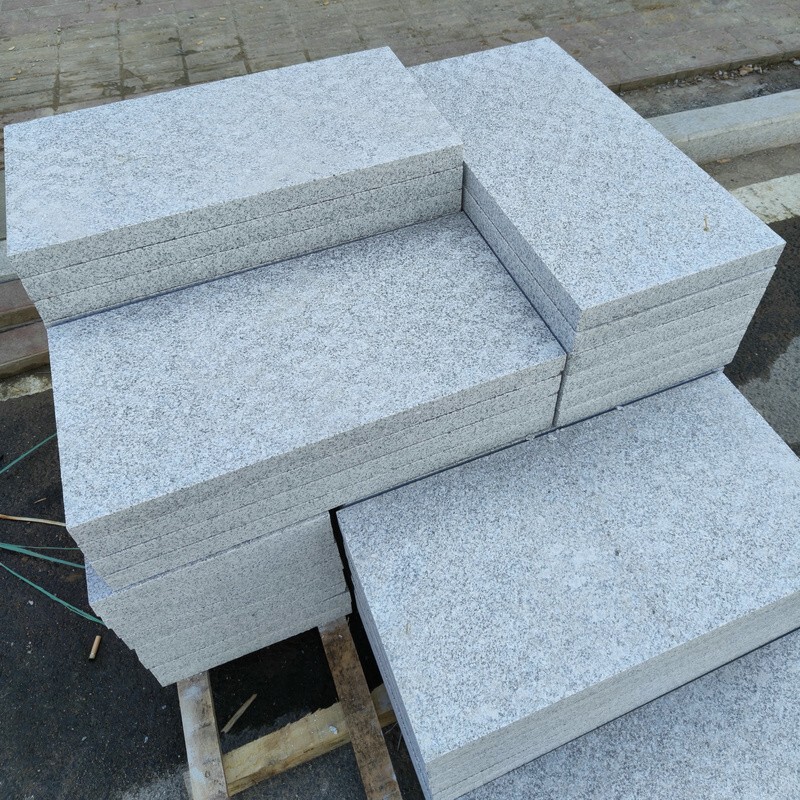 Granite Paving Stone, Sesame White, Black Gray, Fire-Polished Slab, Rust, Lychee, Gold, Smooth Surface, Dry-Hung, Plaza Brick, Curbstone Stone