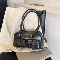 Черная подвеска