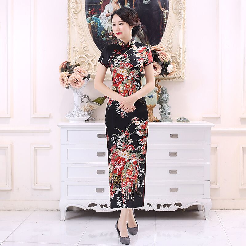Long retro cheongsam, dress suitable for photo sessions, plus size, mid-length, with short sleeve, for catwalk, Chinese style Long retro cheongsam, dress suitable for photo sessions, plus size, mid-length, with short sleeve, for catwalk, Chinese style
