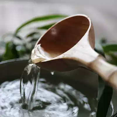 Bubble bath scoop water Spoon bath scoop wooden scoop wood scoop solid wood spoon bathing spoon sauna long handle spoon without paint